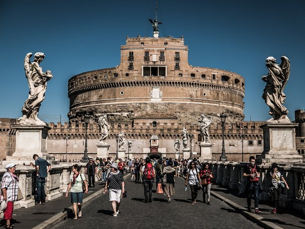 How Does Casteò Preserve Its Cultural Heritage?